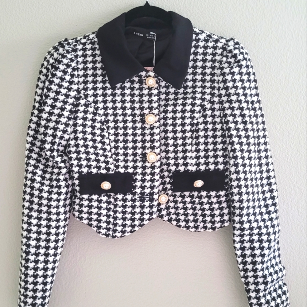NWOT TWEED CROP LONG SLEEVE JACKET BLACK WITH PEARL BUTTONS SIZE S